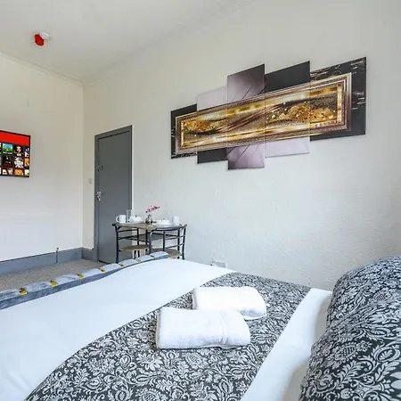 Homestay *rg7h*for Your Relaxed & Cosy Free Parking *